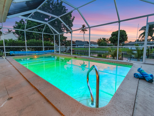Discover a Great Retreat in Cape Coral - 3 Bedroom Home with Private Pool